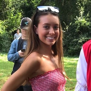 Meet your Posher, Maddie